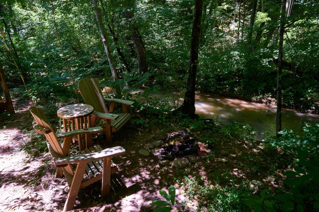 Creekwalk Inn Bed And Breakfast With Cabins Cosby Екстериор снимка
