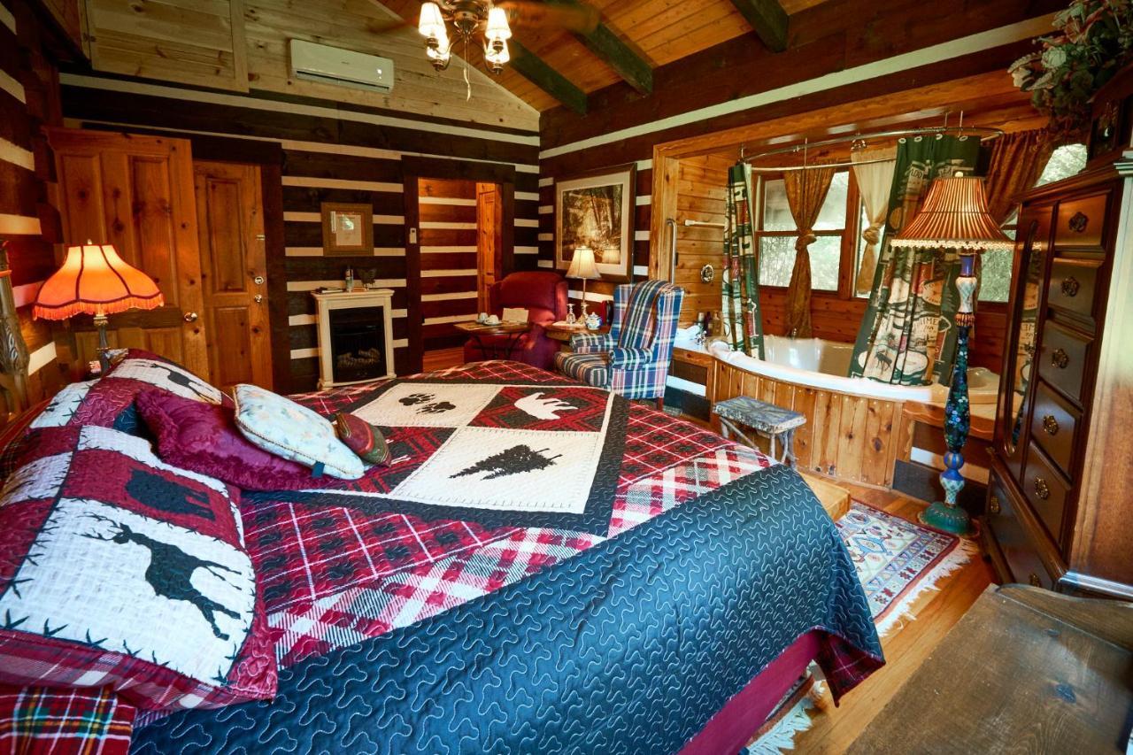 Creekwalk Inn Bed And Breakfast With Cabins Cosby Екстериор снимка